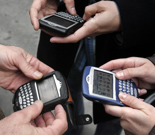 BlackBerry functions idled for second time in a week (copy)